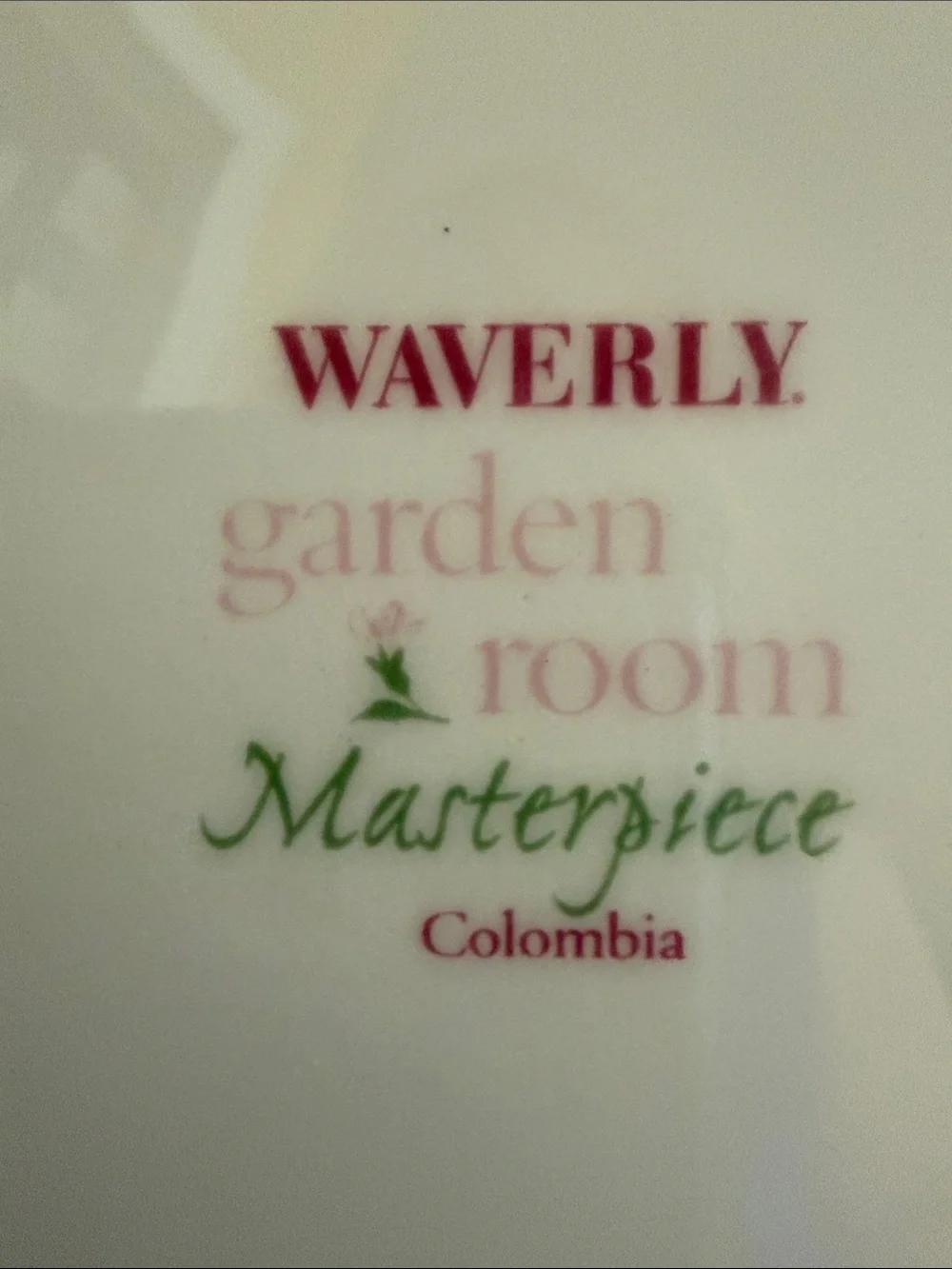 Set of 2 Waverly Masterpiece “Garden Room” dinner plates NWOT